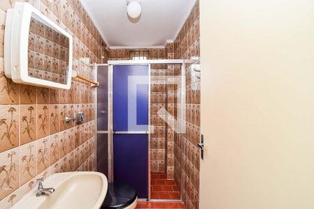 Banheiro de apartamento para alugar com 1 quarto, 44m² em Vila Jardim, Porto Alegre