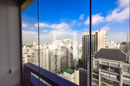 Vista de apartamento à venda com 2 quartos, 63m² em Cerqueira César, São Paulo