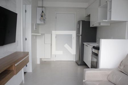 Sala / Cozinha/ Área de Serviço de apartamento para alugar com 1 quarto, 29m² em Belenzinho, São Paulo