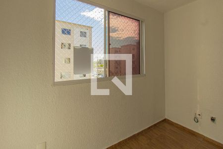 Plaquinha instalada na janela da sala de apartamento para alugar com 2 quartos, 44m² em Rio Branco, Canoas