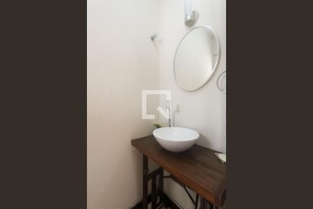 Lavabo de casa para alugar com 3 quartos, 154m² em Costa E Silva, Porto Alegre