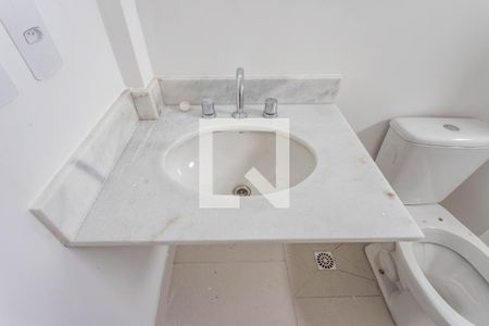Apartamento à venda com 130m², 3 quartos e 3 vagas Apartamento à venda com 130m², 3 quartos e 3 vagasBanheiro da suíte 2