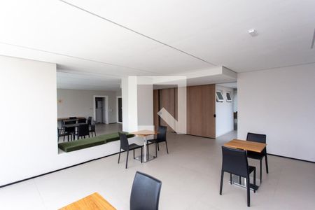 Apartamento à venda com 130m², 3 quartos e 3 vagas Apartamento à venda com 130m², 3 quartos e 3 vagasÁrea comum - Salão de festas