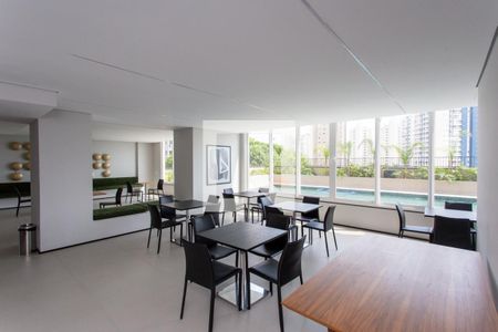 Apartamento à venda com 130m², 3 quartos e 3 vagas Apartamento à venda com 130m², 3 quartos e 3 vagasÁrea comum - Salão de festas