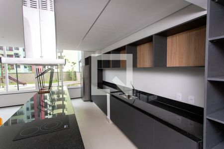 Apartamento à venda com 130m², 3 quartos e 3 vagas Apartamento à venda com 130m², 3 quartos e 3 vagasÁrea comum - Salão de festas