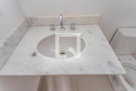 Apartamento à venda com 130m², 3 quartos e 3 vagas Apartamento à venda com 130m², 3 quartos e 3 vagasBanheiro da suíte 3