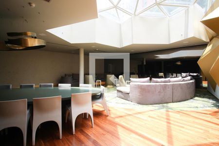 Apartamento para alugar com 53m², 1 quarto e 1 vaga Apartamento para alugar com 53m², 1 quarto e 1 vagaÁrea comum - Salão de festas