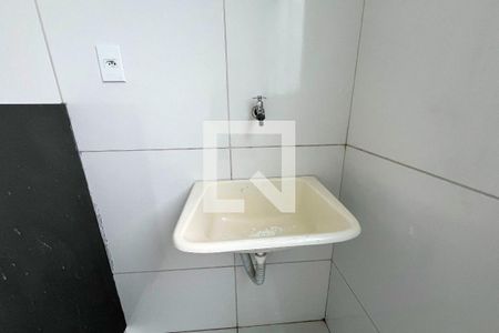 Cozinha e Área de Serviço de apartamento para alugar com 2 quartos, 58m² em Jardim Casa Branca, Suzano