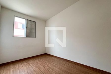 Quarto 1 de apartamento para alugar com 2 quartos, 58m² em Jardim Casa Branca, Suzano