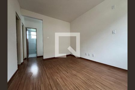 Sala de apartamento para alugar com 2 quartos, 58m² em Jardim Casa Branca, Suzano