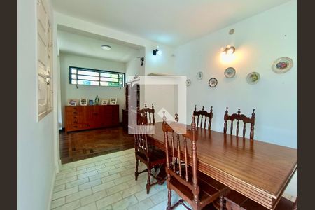 Apartamento à venda com 156m², 5 quartos e 2 vagas Apartamento à venda com 156m², 5 quartos e 2 vagasSala