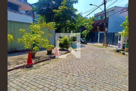 Apartamento à venda com 156m², 5 quartos e 2 vagas Apartamento à venda com 156m², 5 quartos e 2 vagasVista da Rua