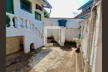 Apartamento à venda com 156m², 5 quartos e 2 vagas Apartamento à venda com 156m², 5 quartos e 2 vagasÁrea serviço