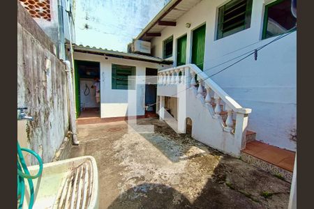 Apartamento à venda com 156m², 5 quartos e 2 vagas Apartamento à venda com 156m², 5 quartos e 2 vagasÁrea serviço