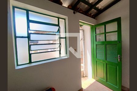 Apartamento à venda com 156m², 5 quartos e 2 vagas Apartamento à venda com 156m², 5 quartos e 2 vagasÁrea serviço