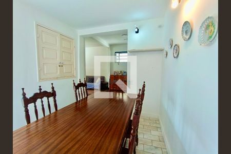 Apartamento à venda com 156m², 5 quartos e 2 vagas Apartamento à venda com 156m², 5 quartos e 2 vagasSala