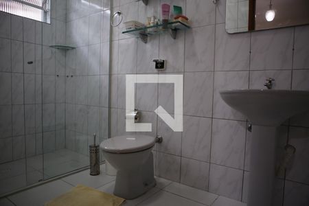 Banheiro da Suíte de casa à venda com 3 quartos, 219m² em Vila Progredior, São Paulo