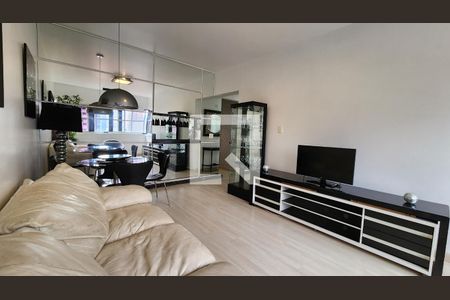 Sala de apartamento para alugar com 2 quartos, 60m² em Gonzaga, Santos
