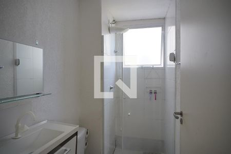 Banheiro  de apartamento para alugar com 2 quartos, 42m² em Rubem Berta, Porto Alegre