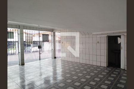 Casa à venda com 168m², 2 quartos e 2 vagas Casa à venda com 168m², 2 quartos e 2 vagasGaragem
