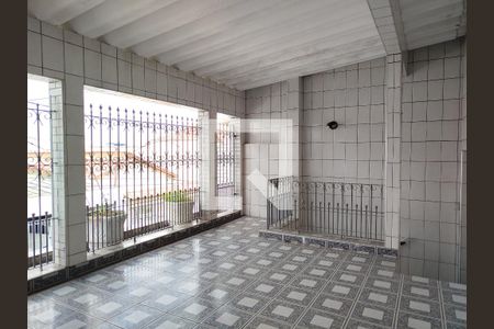 Casa à venda com 168m², 2 quartos e 2 vagas Casa à venda com 168m², 2 quartos e 2 vagasQuintal