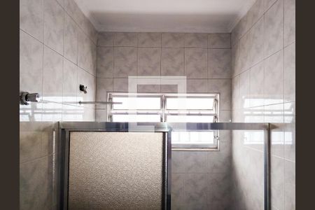 Casa à venda com 168m², 2 quartos e 2 vagas Casa à venda com 168m², 2 quartos e 2 vagasBanheiro