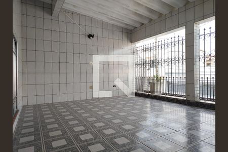 Casa à venda com 168m², 2 quartos e 2 vagas Casa à venda com 168m², 2 quartos e 2 vagasQuintal