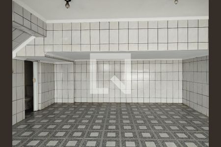 Casa à venda com 168m², 2 quartos e 2 vagas Casa à venda com 168m², 2 quartos e 2 vagasGaragem