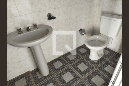 Casa à venda com 168m², 2 quartos e 2 vagas Casa à venda com 168m², 2 quartos e 2 vagasGaragem