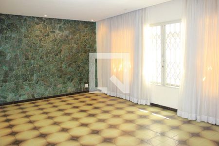 Sala de casa à venda com 3 quartos, 200m² em Vila Maria Tereza, Guarulhos