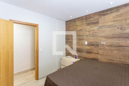 Quarto 1 de casa para alugar com 4 quartos, 230m² em Planalto, Belo Horizonte