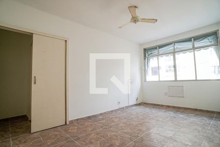 Sala de apartamento para alugar com 2 quartos, 65m² em Icaraí, Niterói