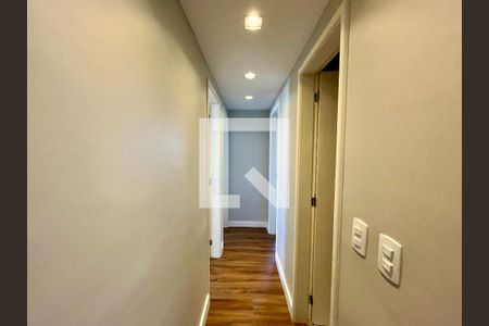 Corredor de apartamento para alugar com 3 quartos, 93m² em Vila Campestre, São Paulo