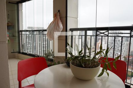Varanda de apartamento à venda com 2 quartos, 73m² em Pinheiros, São Paulo