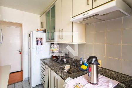 Cozinha de apartamento à venda com 3 quartos, 61m² em Jardim Textil, São Paulo