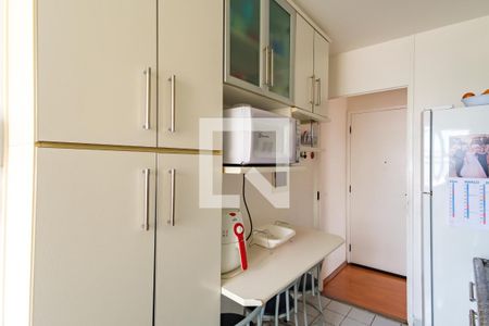 Cozinha de apartamento à venda com 3 quartos, 61m² em Jardim Textil, São Paulo