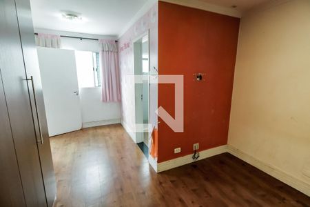 Suíte 1 de casa para alugar com 3 quartos, 138m² em Parque Industrial das Oliveiras, Taboão da Serra