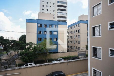 Vista de apartamento à venda com 2 quartos, 45m² em Paraisópolis, São Paulo