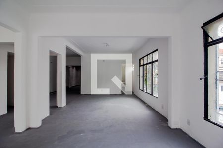 Casa para alugar com 200m², 3 quartos e 3 vagasSala 