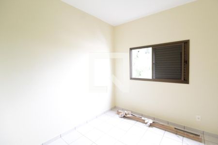Quarto de casa para alugar com 3 quartos, 85m² em Umuarama, Uberlândia