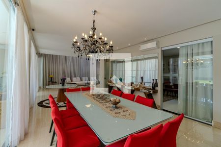 Sala de casa à venda com 5 quartos, 700m² em Jardim Leonor, São Paulo
