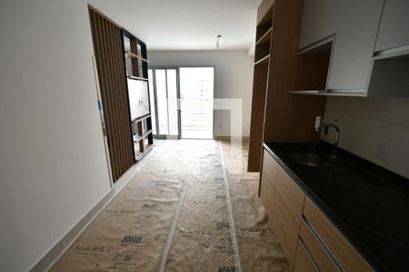 Sala/Cozinha de kitnet/studio para alugar com 1 quarto, 41m² em Centro, Campinas