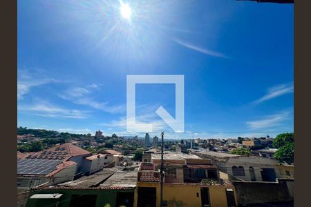 Vista de casa à venda com 7 quartos, 344m² em João Pinheiro, Belo Horizonte