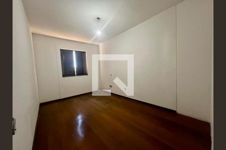 Quarto 5 de casa à venda com 7 quartos, 344m² em João Pinheiro, Belo Horizonte