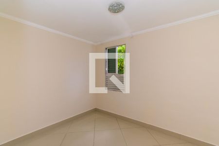 Quarto 2 de apartamento para alugar com 2 quartos, 42m² em Jardim Sapopemba, São Paulo