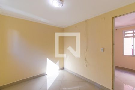 Quarto 1 de apartamento para alugar com 2 quartos, 42m² em Jardim Sapopemba, São Paulo
