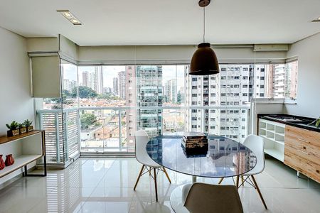 Varanda da Sala/Quarto de kitnet/studio à venda com 1 quarto, 52m² em Vila Regente Feijó, São Paulo