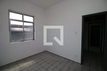 Quarto 1 de apartamento para alugar com 2 quartos, 70m² em Cordovil, Rio de Janeiro