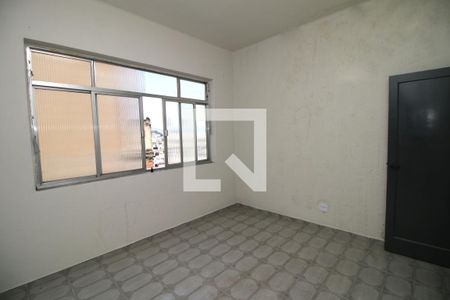 Sala de apartamento para alugar com 2 quartos, 70m² em Cordovil, Rio de Janeiro