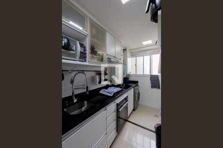 Cozinha  de apartamento à venda com 2 quartos, 41m² em Itaquera, São Paulo